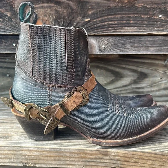 Corral cowgirl/cowboy boots - Picture 7 of 9